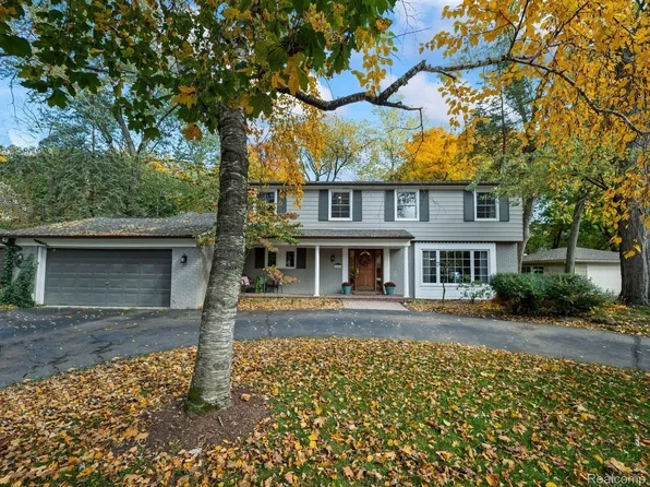 6245 Worlington Rd, Bloomfield Hills, MI 48301