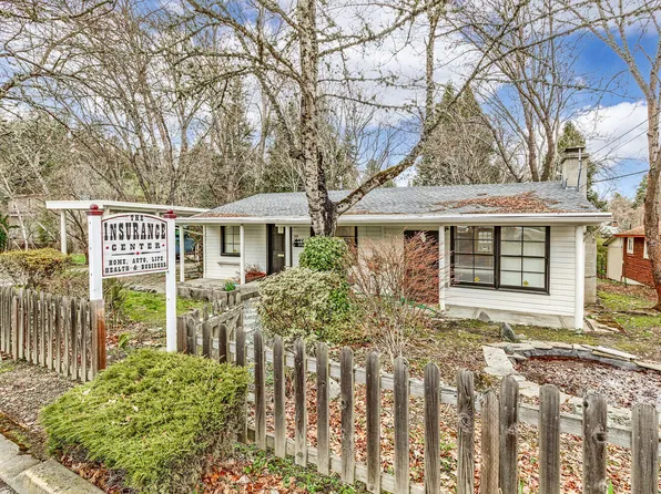 240 W C St, Jacksonville, OR 97530