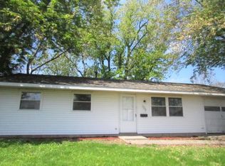 503 S Pfeffer Rd, Urbana, IL 61802