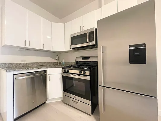 Rented by Douglas Elliman | media 10