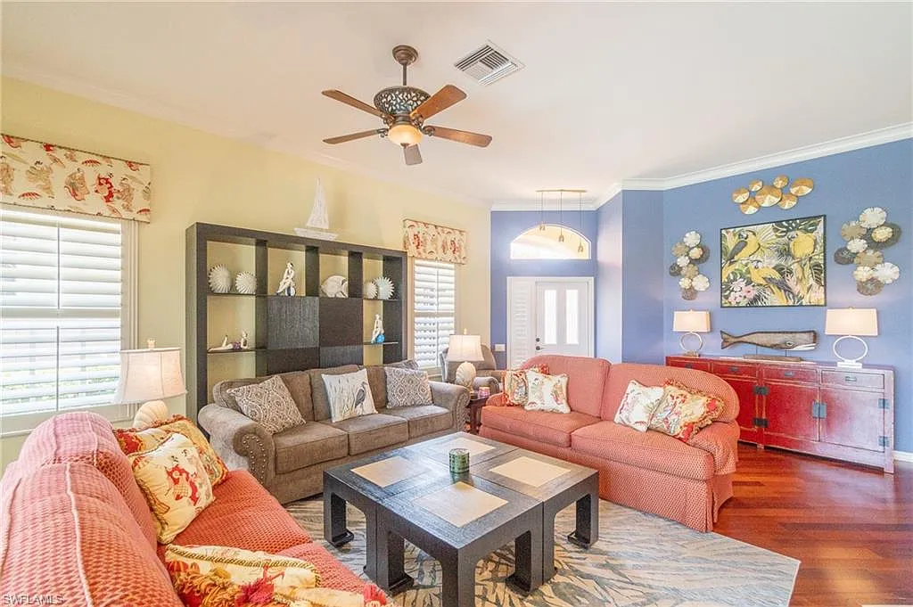 3 bed, 3.0 bath, 2251 sqft, $4,000 — Photo 4