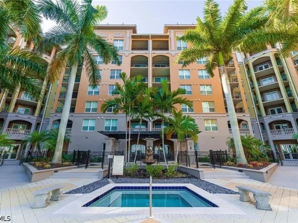 2825 Palm Beach Blvd APT 214, Fort Myers, FL 33916