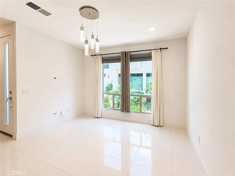 2400 Aperture Cir — Photo 17
