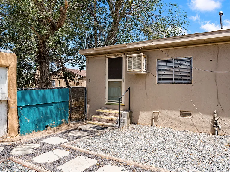 405 Utah St SE #D — Photo 7