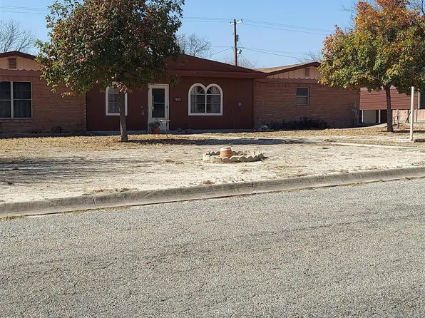 204 N Broadview St, Del Rio, TX 78840