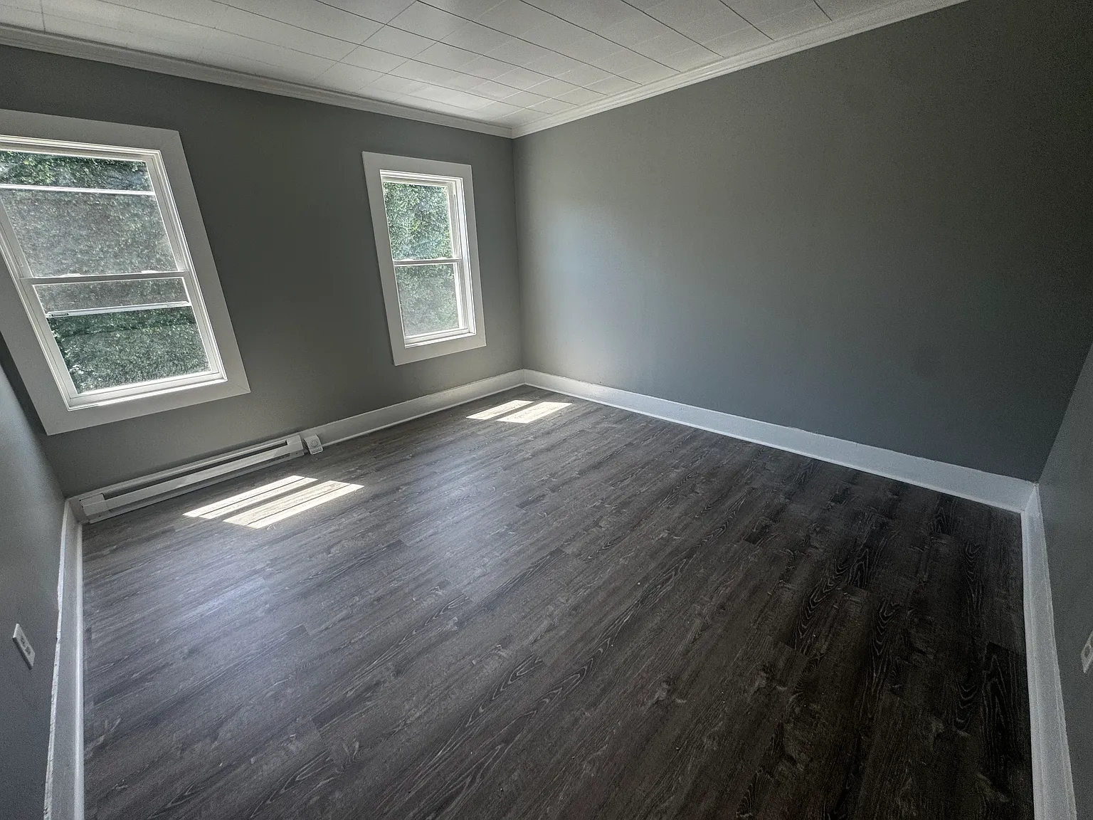 3 bed, $2,200 — Photo 3