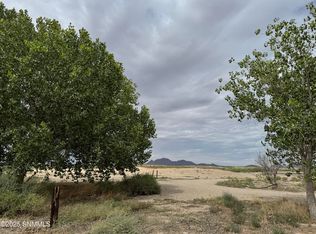 10081 Embarcadero Rd, Las Cruces, NM 88007
