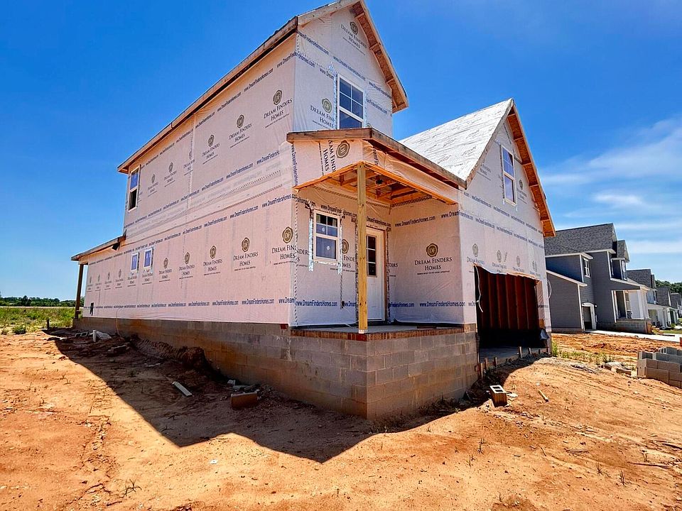2nd image of 188 Maverick Ln