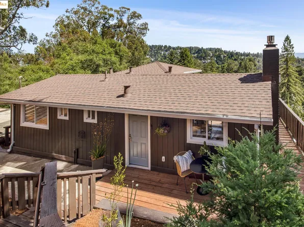 6950 Chambers Dr, Oakland, CA 94611