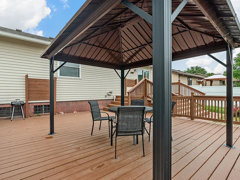 803 Matthews Dr — Photo 39