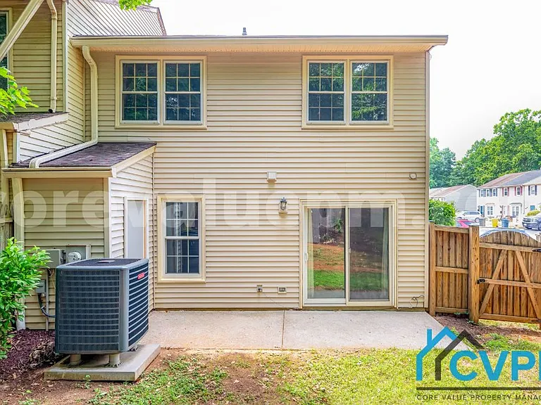 1250 Stonewood Ct — Photo 23