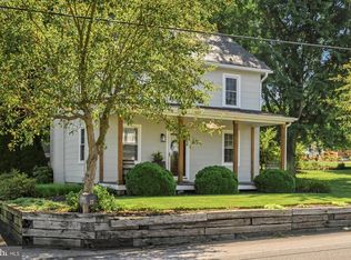 27 Hellers Church Rd, Leola, PA 17540