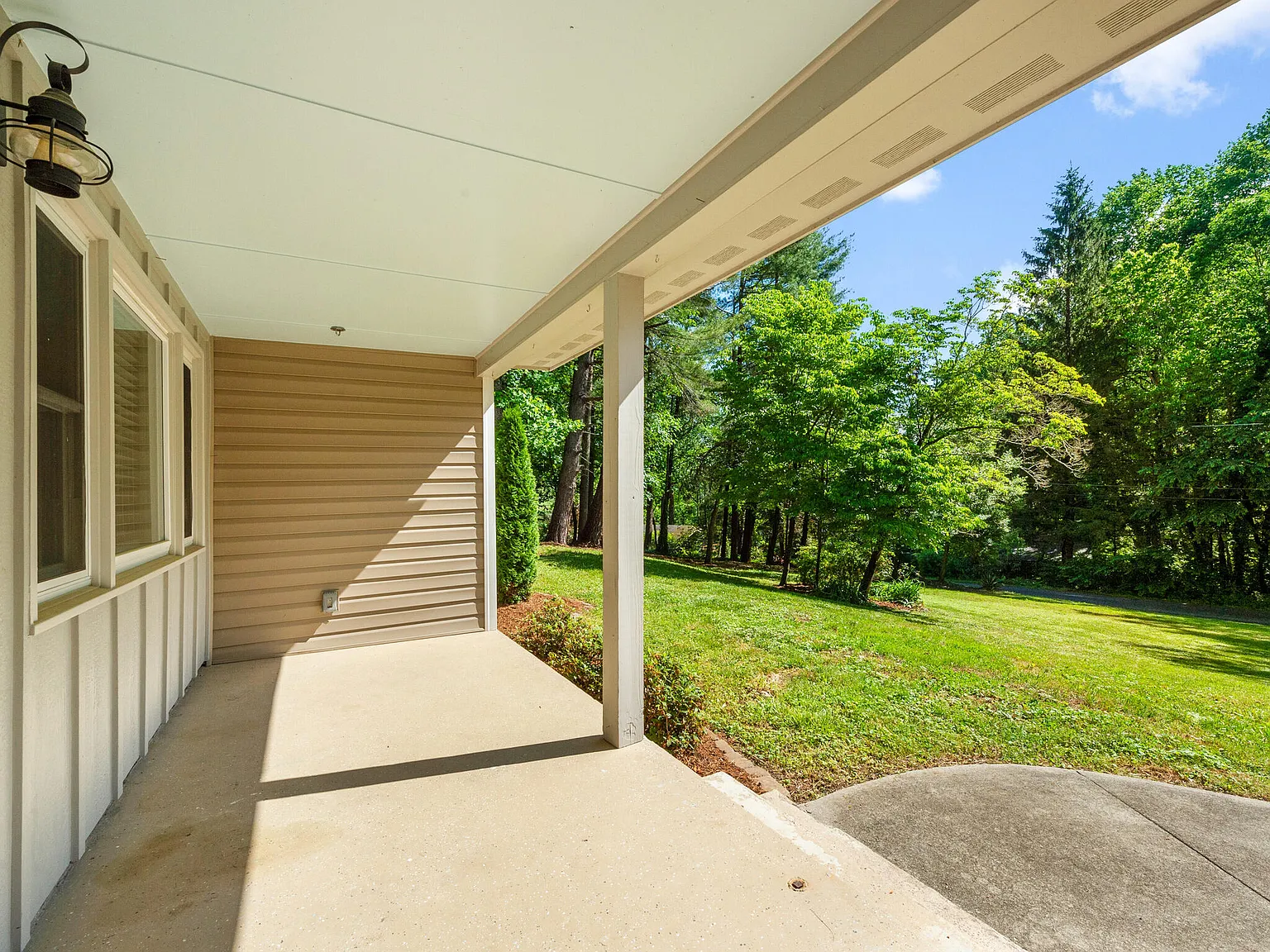 2 bed, 797 sqft, $1,950 — Photo 3