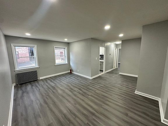 3rd image of 66 Melmore Gdns #B-103