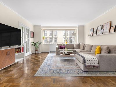 135 E 83rd St APT 4D, Manhattan, NY, 10028