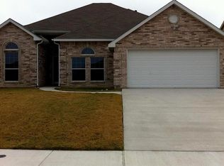 101 Cherokee Dr, Forney, TX 75126