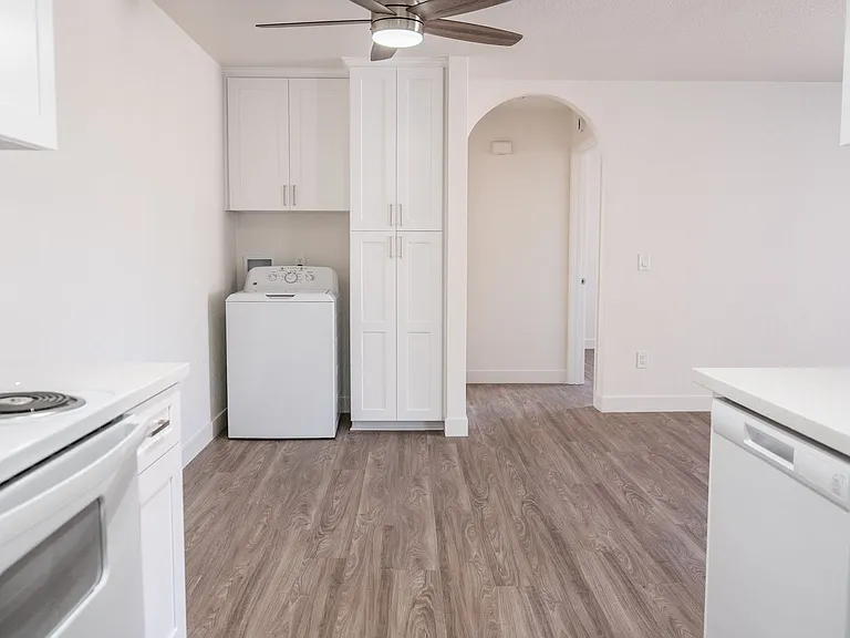 Sycamore Hills Village Apartments — Photo 19