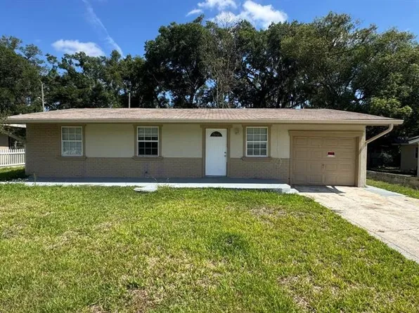 37321 Safari Dr, Dade City, FL 33523