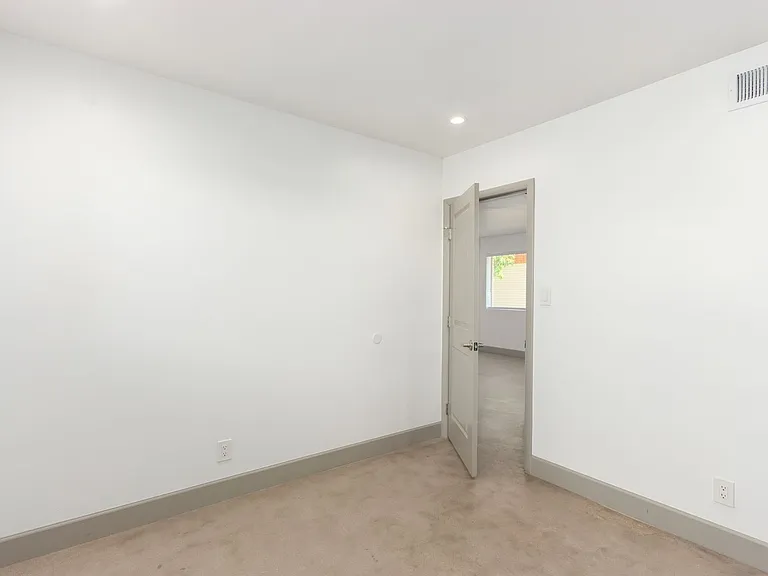 4538N — Photo 16