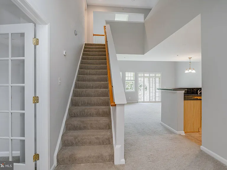 13960 Greendale Dr — Photo 30
