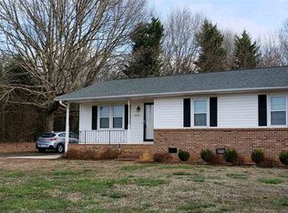 1339 Riddle Rd, Pauline, SC 29374