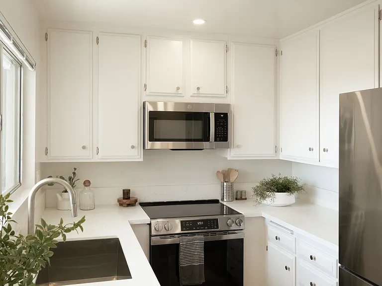 Villa Luanne Apartments — Photo 11