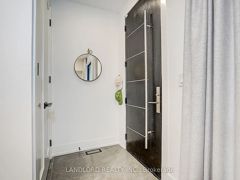 21 Shudell Ave — Photo 4