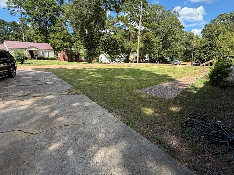 609 Belvedere Rd — Photo 8