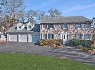 1357 Kelly Rd, Stroudsburg, PA 18360