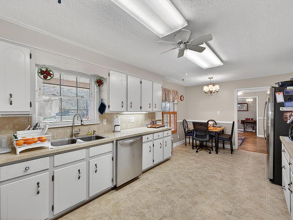 1st image of 1704 Pine Log Rd