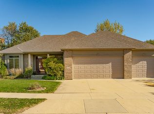 3752 Stone Point Dr NE, Rochester, MN 55906