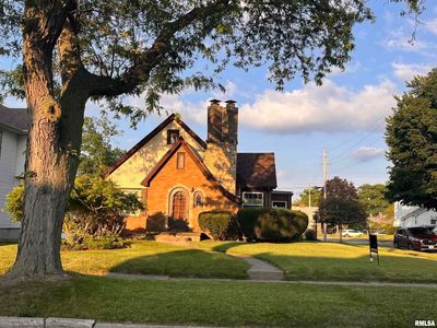 2403 Tremont Ave, Davenport, IA, 52803