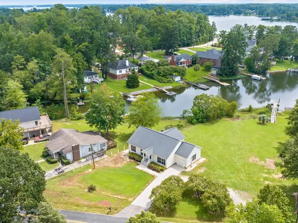 217 Lakewood Dr, Chapin, SC 29036
