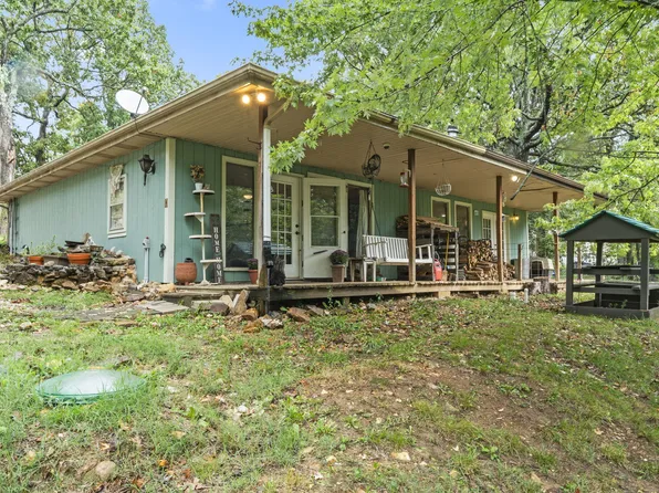 1018 E Farm Road 26, Pleasant Hope, MO 65725