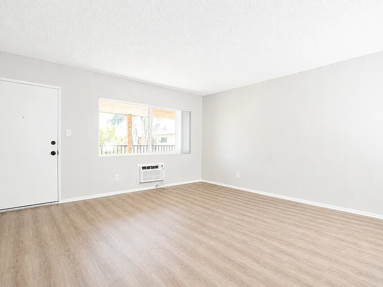 766 S Dudley St #26 — Photo 6
