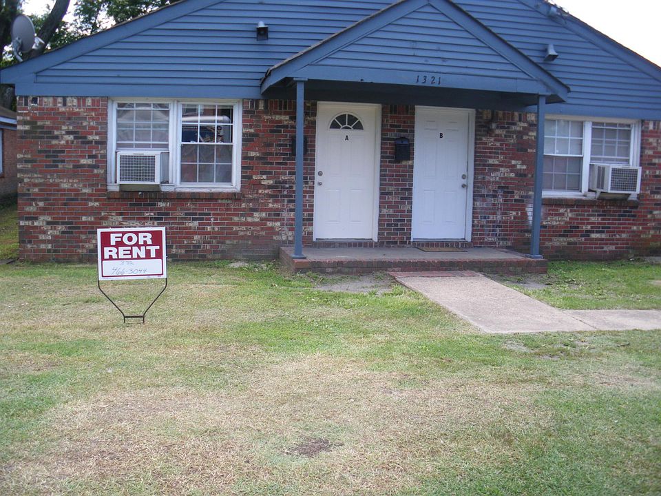 1st image of 1321 W 26th St #A