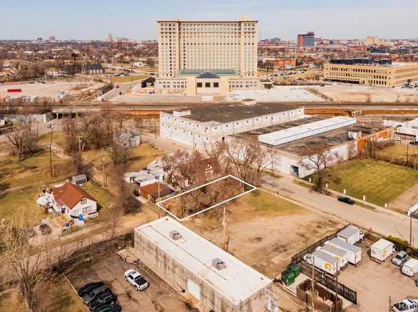 1761 18th St, Detroit, MI 48216