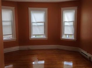 12 Winfield St APT 2L, Worcester, MA 01610