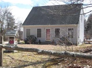 72 E Stillman Rd, North Stonington, CT 06359