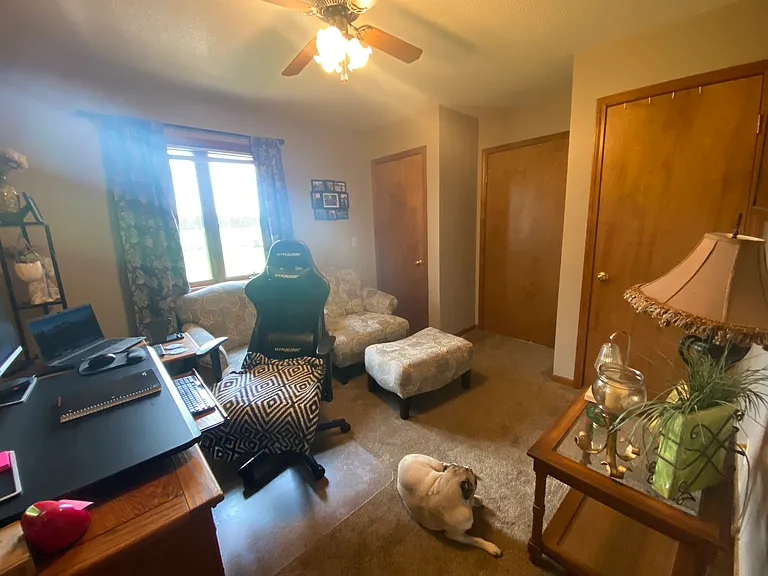 689 Apple Blossom Ln — Photo 16