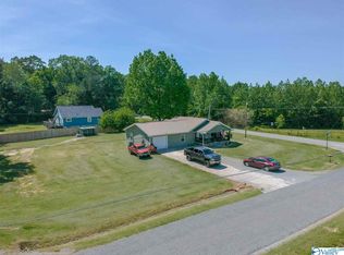 1303 Leeth Gap Cutoff Rd, Boaz, AL 35956