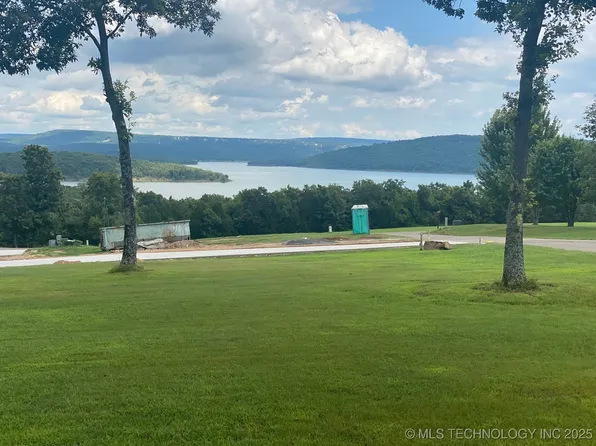 15894 W Hickory Rd, Park Hill, OK 74451