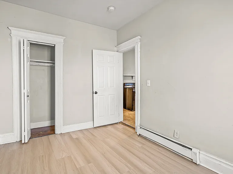 30 Wainwright St #3 — Photo 15