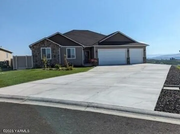 1564 Valhalla Loop, Selah, WA 98942