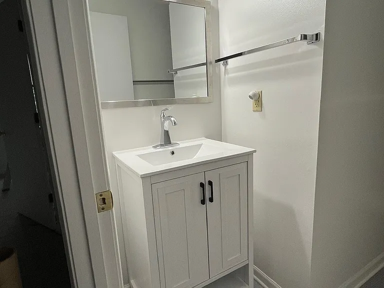 Upstairs bathroom