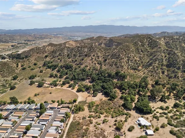 27772 Parker Rd, Castaic, CA 91384