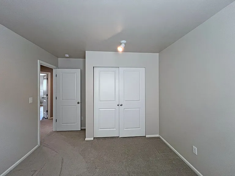 16926 SE 262nd St — Photo 55
