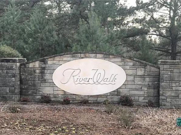 113 Gardner Point Dr, Stony Point, NC 28678