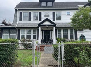 8904 118th St, Richmond Hill, NY 11418