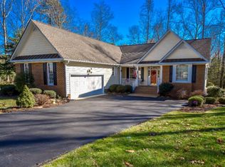 806 Middle Gate, Irvington, VA 22480